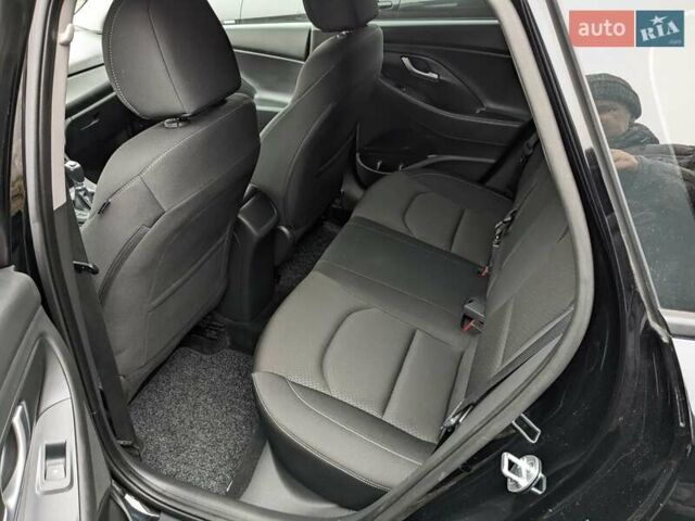 Хендай i30, объемом двигателя 1.58 л и пробегом 231 тыс. км за 11750 $, фото 19 на Automoto.ua
