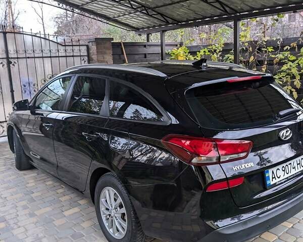 Хендай i30, объемом двигателя 1.58 л и пробегом 231 тыс. км за 11750 $, фото 5 на Automoto.ua