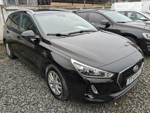 Хендай i30, объемом двигателя 1.58 л и пробегом 230 тыс. км за 13350 $, фото 1 на Automoto.ua