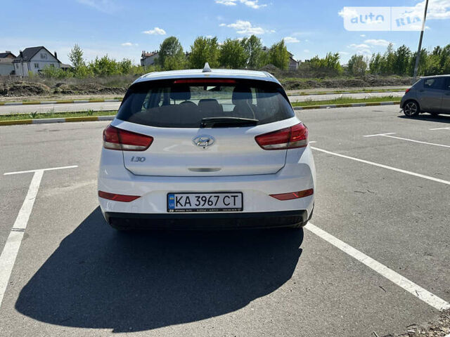 Хендай i30, объемом двигателя 1.5 л и пробегом 160 тыс. км за 15200 $, фото 4 на Automoto.ua