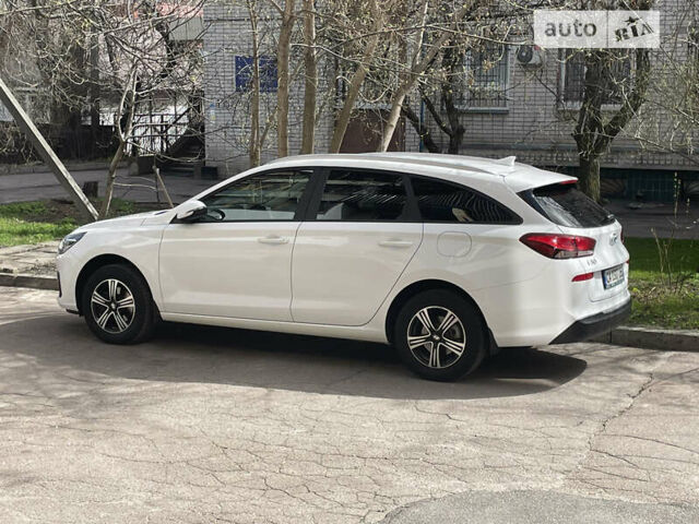 Хендай i30, об'ємом двигуна 1.5 л та пробігом 67 тис. км за 17100 $, фото 6 на Automoto.ua