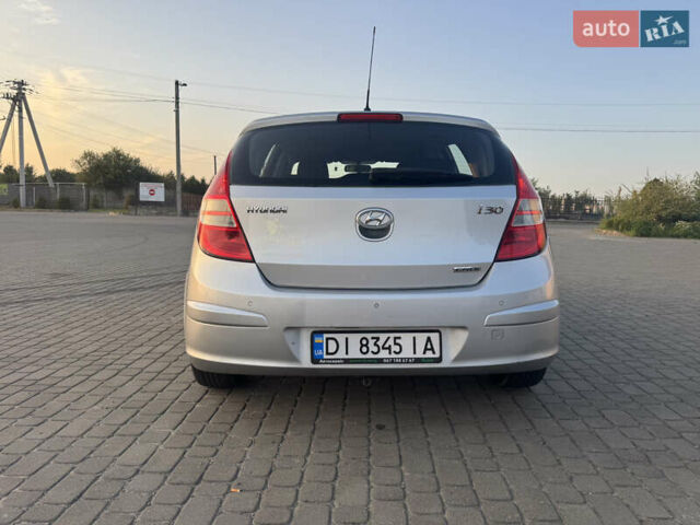 Серый Хендай i30, объемом двигателя 1.58 л и пробегом 219 тыс. км за 6200 $, фото 4 на Automoto.ua