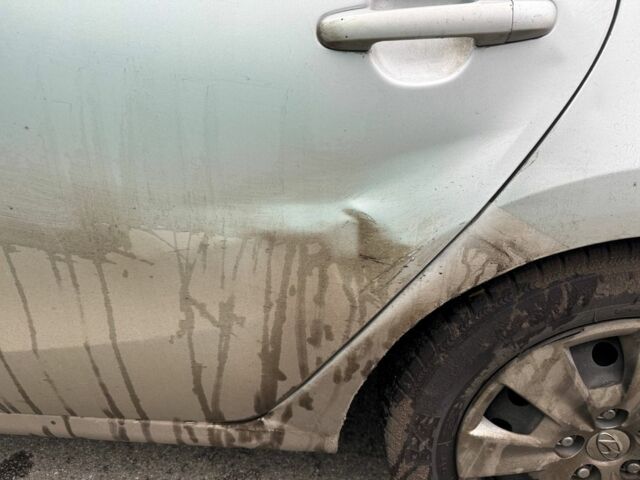 Серый Хендай i30, объемом двигателя 1.4 л и пробегом 100 тыс. км за 4000 $, фото 2 на Automoto.ua