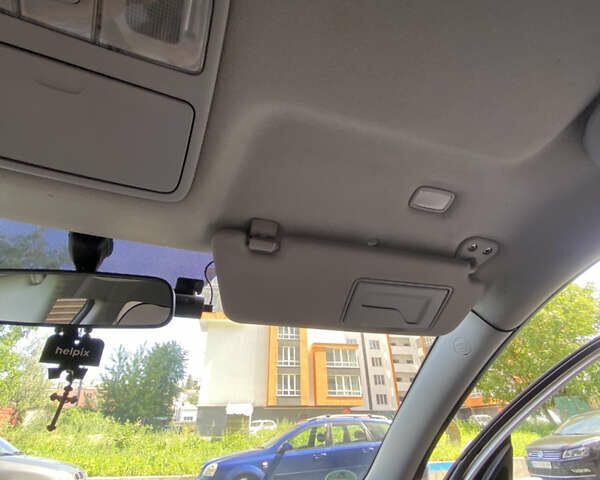 Серый Хендай i30, объемом двигателя 1.4 л и пробегом 212 тыс. км за 5600 $, фото 11 на Automoto.ua
