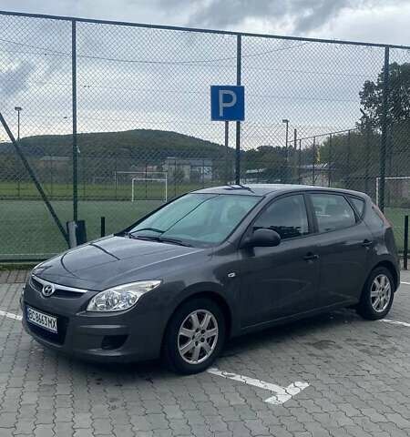 Серый Хендай i30, объемом двигателя 1.4 л и пробегом 201 тыс. км за 5499 $, фото 7 на Automoto.ua