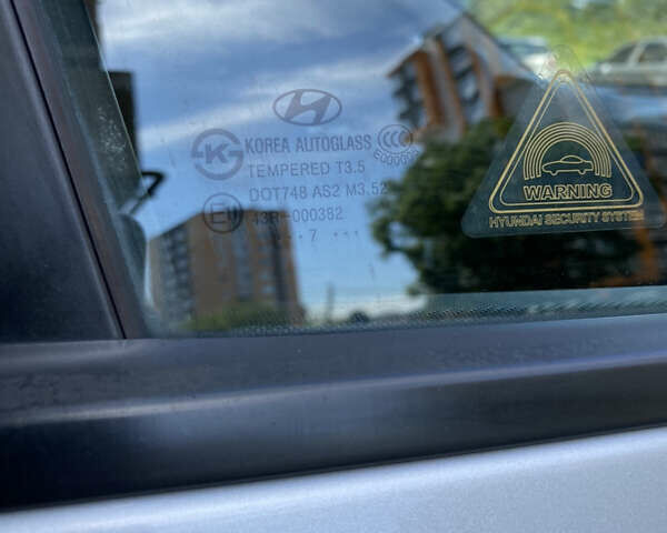 Серый Хендай i30, объемом двигателя 1.4 л и пробегом 212 тыс. км за 5600 $, фото 19 на Automoto.ua