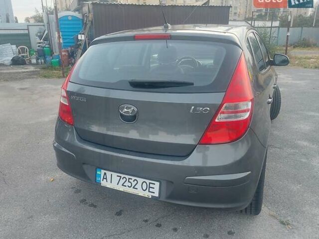 Серый Хендай i30, объемом двигателя 1.59 л и пробегом 185 тыс. км за 5900 $, фото 8 на Automoto.ua
