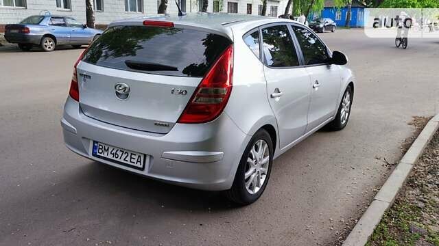 Сірий Хендай i30, об'ємом двигуна 1.6 л та пробігом 222 тис. км за 6000 $, фото 6 на Automoto.ua