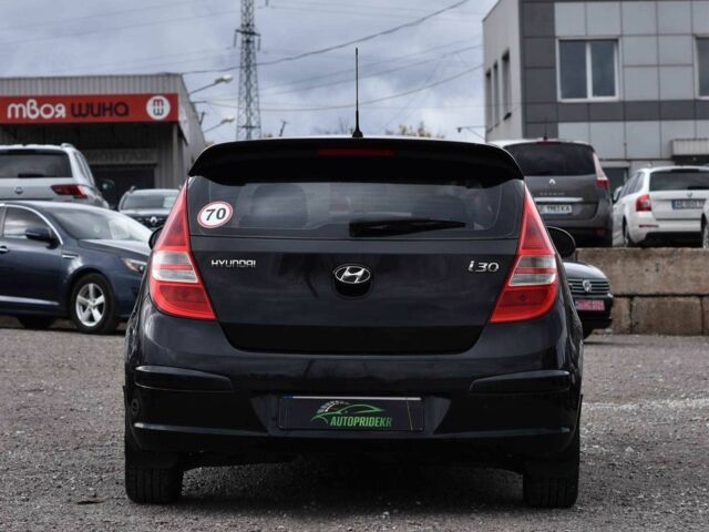 Серый Хендай i30, объемом двигателя 1.4 л и пробегом 191 тыс. км за 4999 $, фото 2 на Automoto.ua