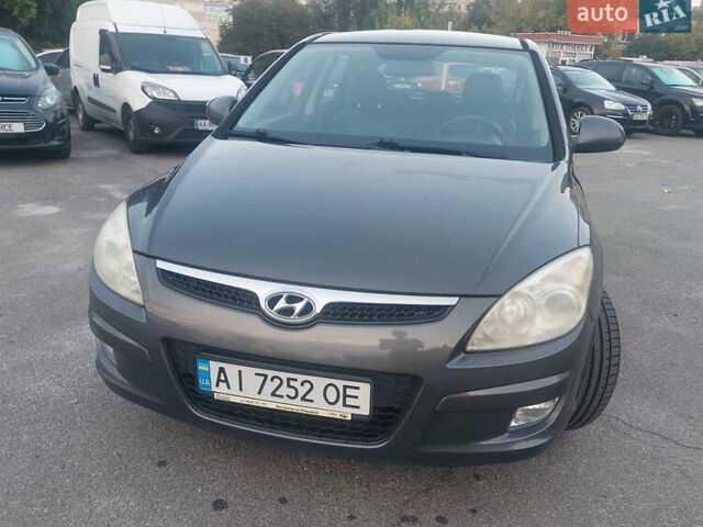 Серый Хендай i30, объемом двигателя 1.59 л и пробегом 185 тыс. км за 5900 $, фото 9 на Automoto.ua