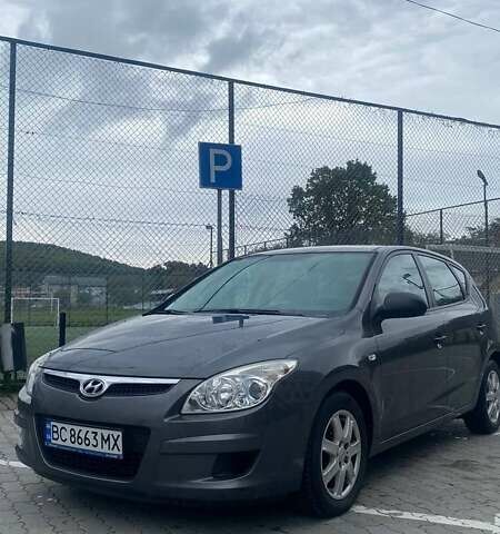 Серый Хендай i30, объемом двигателя 1.4 л и пробегом 201 тыс. км за 5499 $, фото 15 на Automoto.ua