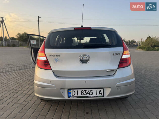 Серый Хендай i30, объемом двигателя 1.58 л и пробегом 219 тыс. км за 6200 $, фото 6 на Automoto.ua