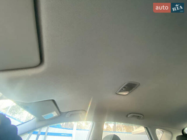 Серый Хендай i30, объемом двигателя 1.4 л и пробегом 197 тыс. км за 5900 $, фото 11 на Automoto.ua