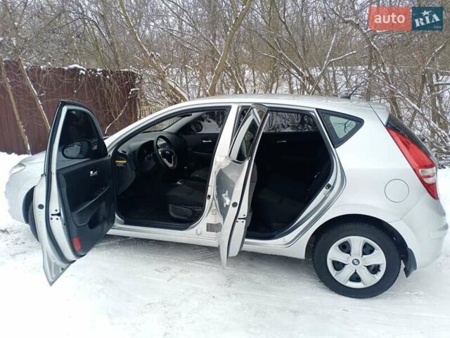 Серый Хендай i30, объемом двигателя 1.6 л и пробегом 187 тыс. км за 5199 $, фото 47 на Automoto.ua
