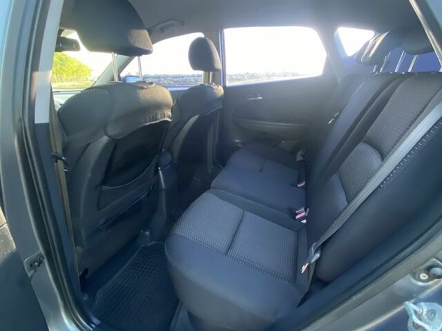 Серый Хендай i30, объемом двигателя 1.6 л и пробегом 212 тыс. км за 5800 $, фото 7 на Automoto.ua