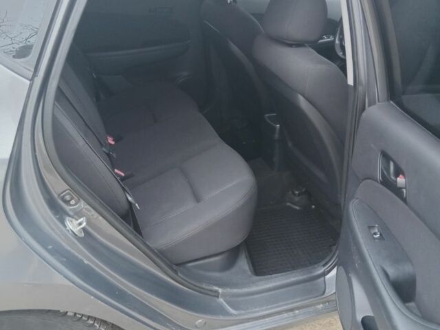 Серый Хендай i30, объемом двигателя 1.4 л и пробегом 255 тыс. км за 5900 $, фото 4 на Automoto.ua