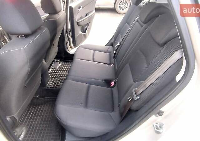 Серый Хендай i30, объемом двигателя 1.58 л и пробегом 260 тыс. км за 5950 $, фото 12 на Automoto.ua