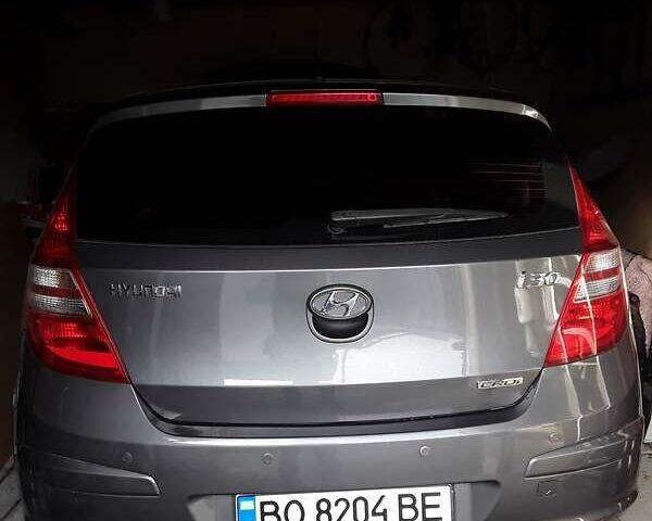 Сірий Хендай i30, об'ємом двигуна 1.6 л та пробігом 108 тис. км за 8600 $, фото 5 на Automoto.ua