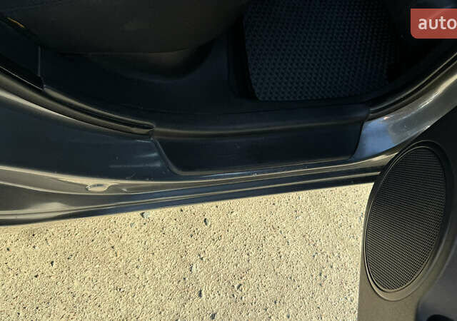 Сірий Хендай i30, об'ємом двигуна 1.6 л та пробігом 128 тис. км за 6500 $, фото 12 на Automoto.ua