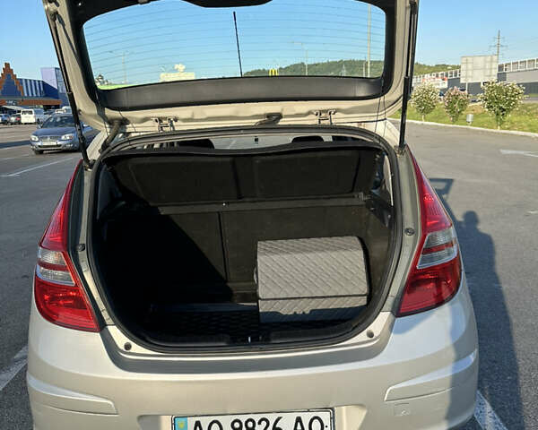 Серый Хендай i30, объемом двигателя 1.58 л и пробегом 190 тыс. км за 6400 $, фото 22 на Automoto.ua