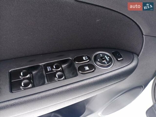 Серый Хендай i30, объемом двигателя 1.6 л и пробегом 187 тыс. км за 5199 $, фото 10 на Automoto.ua