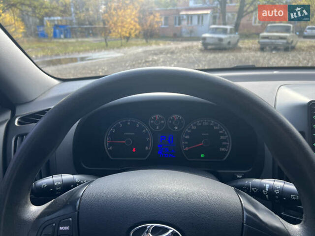 Сірий Хендай i30, об'ємом двигуна 1.59 л та пробігом 177 тис. км за 7499 $, фото 8 на Automoto.ua