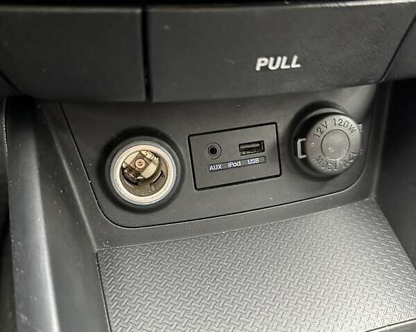 Серый Хендай i30, объемом двигателя 1.4 л и пробегом 201 тыс. км за 6800 $, фото 26 на Automoto.ua