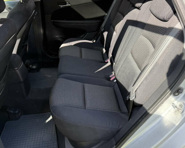Хендай i30 2009 в Киеве на Automoto.ua Серый Хендай i30, объемом двигателя 1.59 л и пробегом 181 тыс. км за 6500 $, фото 19 на Automoto.ua
