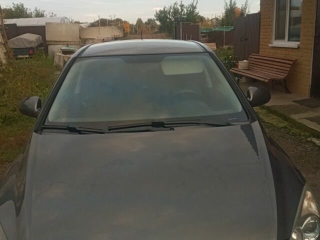 Сірий Хендай i30, об'ємом двигуна 1.4 л та пробігом 206 тис. км за 5800 $, фото 2 на Automoto.ua