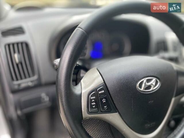 Серый Хендай i30, объемом двигателя 1.59 л и пробегом 182 тыс. км за 6999 $, фото 11 на Automoto.ua