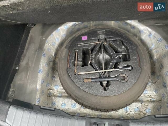 Серый Хендай i30, объемом двигателя 1.59 л и пробегом 182 тыс. км за 6999 $, фото 21 на Automoto.ua