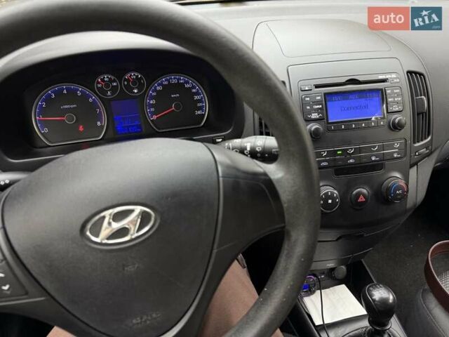 Хендай i30 2009 в Днепре (Днепропетровске) на Automoto.ua Серый Хендай i30, объемом двигателя 1.4 л и пробегом 222 тыс. км за 5200 $, фото 8 на Automoto.ua