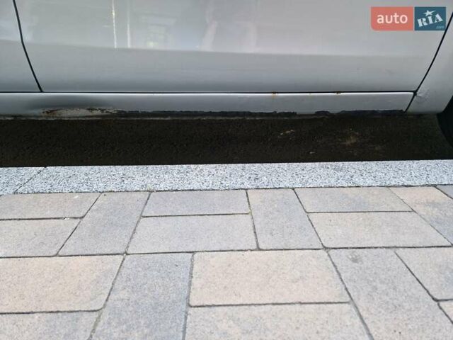 Серый Хендай i30, объемом двигателя 1.59 л и пробегом 180 тыс. км за 7500 $, фото 19 на Automoto.ua