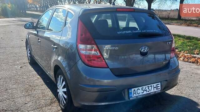 Сірий Хендай i30, об'ємом двигуна 1.6 л та пробігом 234 тис. км за 5600 $, фото 2 на Automoto.ua