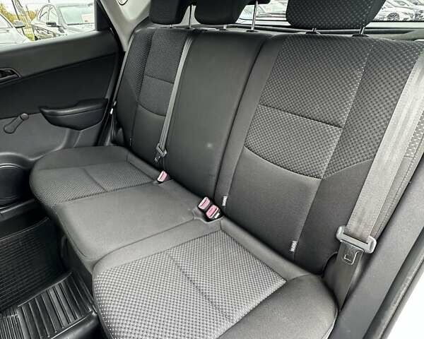 Серый Хендай i30, объемом двигателя 1.4 л и пробегом 201 тыс. км за 6800 $, фото 14 на Automoto.ua