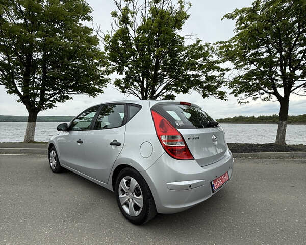 Серый Хендай i30, объемом двигателя 1.59 л и пробегом 173 тыс. км за 5950 $, фото 15 на Automoto.ua