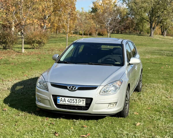 Хендай i30 2009 в Киеве на Automoto.ua Серый Хендай i30, объемом двигателя 1.59 л и пробегом 181 тыс. км за 6500 $, фото 1 на Automoto.ua