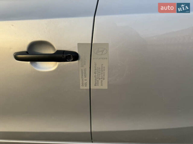 Сірий Хендай i30, об'ємом двигуна 1.6 л та пробігом 268 тис. км за 6000 $, фото 6 на Automoto.ua