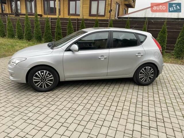 Серый Хендай i30, объемом двигателя 1.59 л и пробегом 182 тыс. км за 6999 $, фото 6 на Automoto.ua