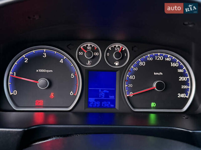 Хендай i30 2009 в Тернополе на Automoto.ua Серый Хендай i30, объемом двигателя 1.59 л и пробегом 240 тыс. км за 7000 $, фото 11 на Automoto.ua