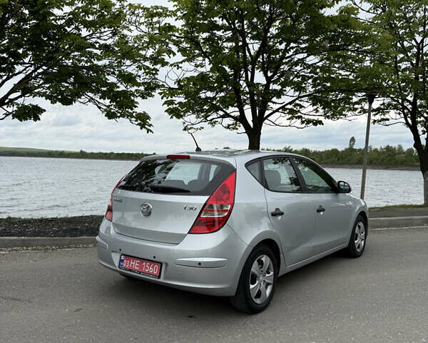 Серый Хендай i30, объемом двигателя 1.59 л и пробегом 173 тыс. км за 5950 $, фото 17 на Automoto.ua