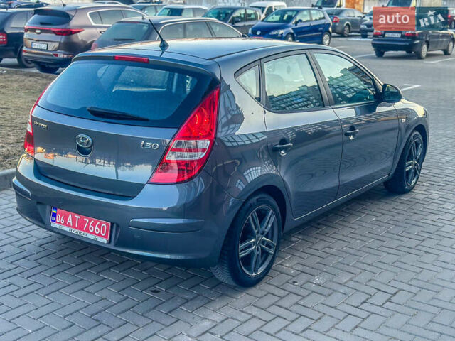 Серый Хендай i30, объемом двигателя 1.4 л и пробегом 167 тыс. км за 6650 $, фото 5 на Automoto.ua