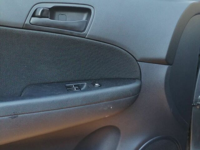 Серый Хендай i30, объемом двигателя 1.4 л и пробегом 172 тыс. км за 6300 $, фото 10 на Automoto.ua