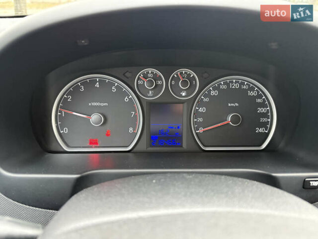 Серый Хендай i30, объемом двигателя 1.4 л и пробегом 218 тыс. км за 5950 $, фото 9 на Automoto.ua