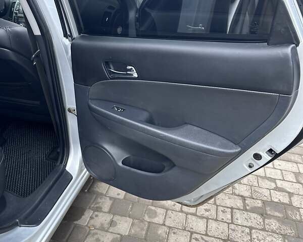 Сірий Хендай i30, об'ємом двигуна 1.99 л та пробігом 263 тис. км за 6300 $, фото 25 на Automoto.ua