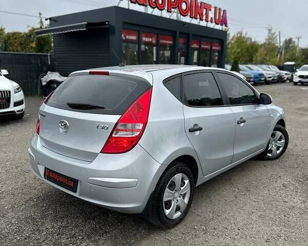 Серый Хендай i30, объемом двигателя 1.4 л и пробегом 201 тыс. км за 6800 $, фото 6 на Automoto.ua