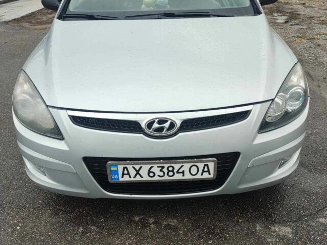 Серый Хендай i30, объемом двигателя 1.4 л и пробегом 200 тыс. км за 5300 $, фото 6 на Automoto.ua