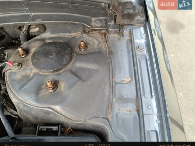 Серый Хендай i30, объемом двигателя 1.4 л и пробегом 178 тыс. км за 7400 $, фото 14 на Automoto.ua