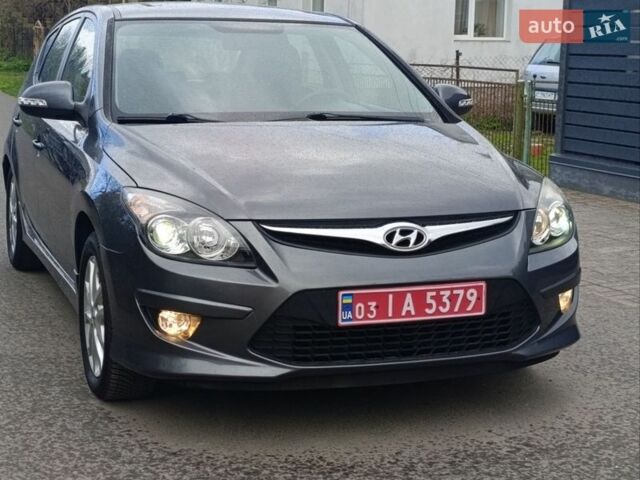 Серый Хендай i30, объемом двигателя 1.6 л и пробегом 244 тыс. км за 8700 $, фото 37 на Automoto.ua
