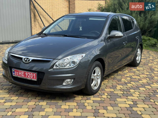 Серый Хендай i30, объемом двигателя 1.6 л и пробегом 172 тыс. км за 9300 $, фото 31 на Automoto.ua